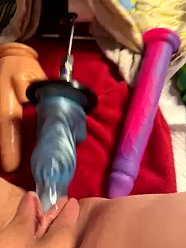 luisa1 online show from October 2025 06:49:02 PM