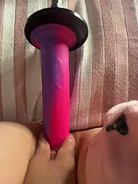 luisa1 online show from November 2025 07:58:01 PM