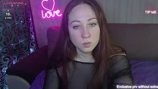 KellyCrystall online show from March 2026 07:02:02 AM