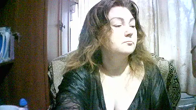 Madame-Butterfly online show from October 2025 02:00:02 AM