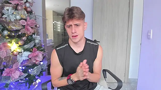 Jasperjoness online show from December 2024 09:52:01 PM