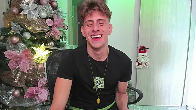 Jasperjoness online show from December 2024 05:52:02 PM