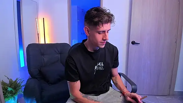 Jasperjoness online show from January 2025 08:22:01 AM