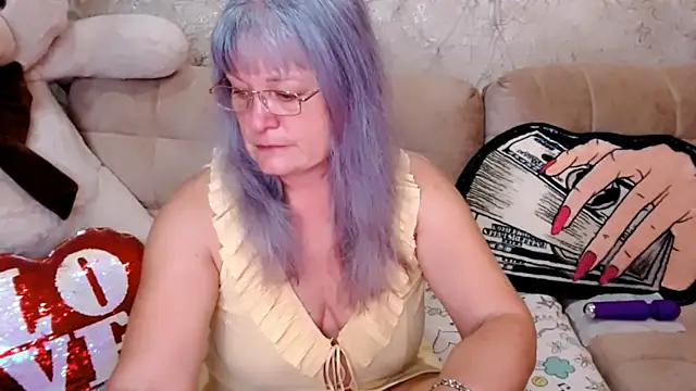 SiberiabBerry online show from November 2025 04:07:02 PM