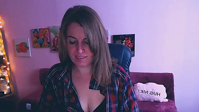 Snapshot of Hot_Milady chatting on February 2025 08:16:01 AM Hot Milady online show from February 2025 08:16:01 AM