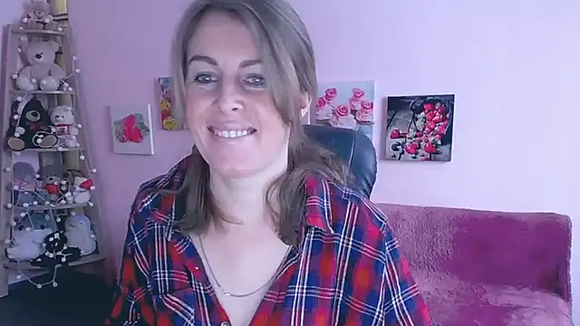 Snapshot of Hot_Milady chatting on March 2025 08:12:02 AM Hot Milady online show from March 2025 08:12:02 AM