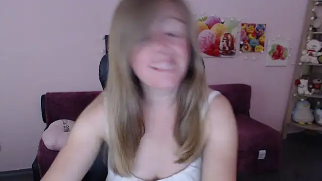 Hot Milady online show from June 2026 07:33:01 AM