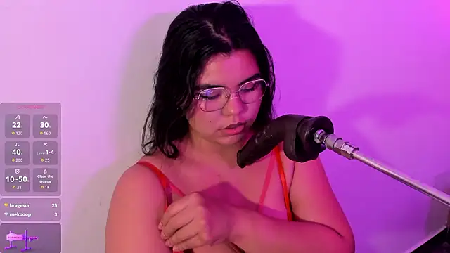 klhoe boobs online show from March 2026 02:26:02 AM