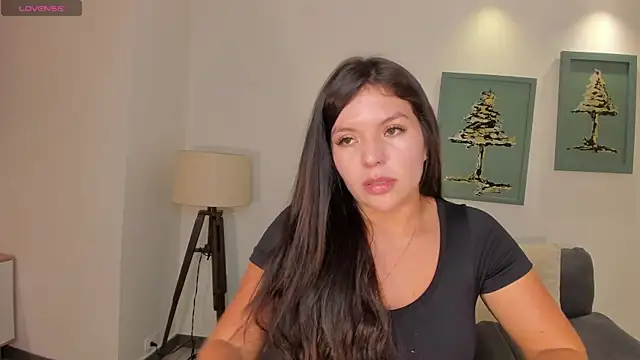 ValeriaRoldanX online show from May 2026 06:35:02 PM