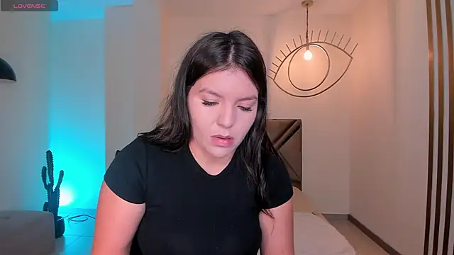 ValeriaRoldanX online show from May 2026 11:14:01 AM