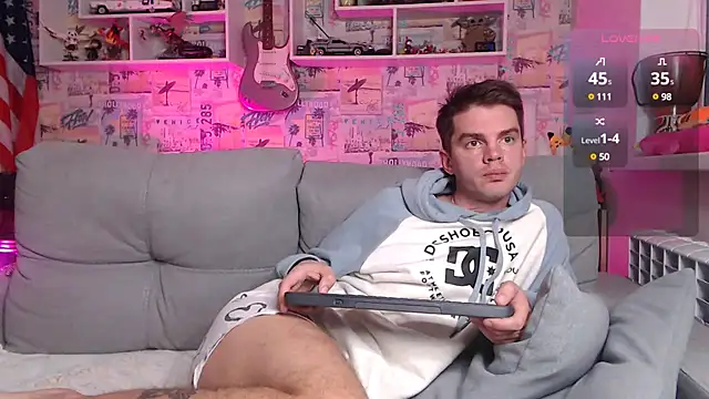 Snapshot of Mike_Burn chatting on December 2024 03:02:02 PM Mike Burn online show from December 2024 03:02:02 PM