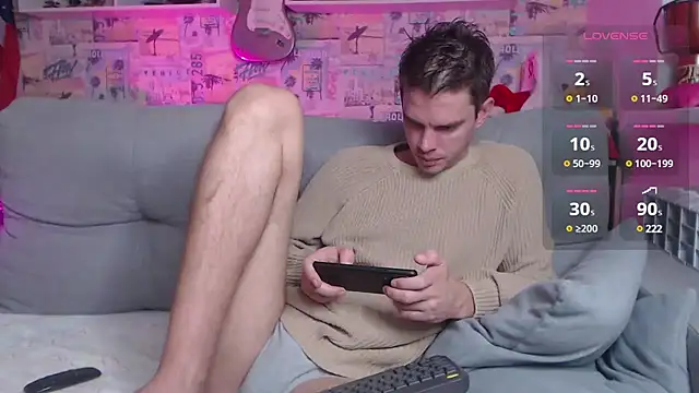 Snapshot of Mike_Burn chatting on December 2024 02:33:01 PM Mike Burn online show from December 2024 02:33:01 PM