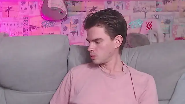 Snapshot of Mike_Burn chatting on February 2025 04:23:02 PM Mike Burn online show from February 2025 04:23:02 PM