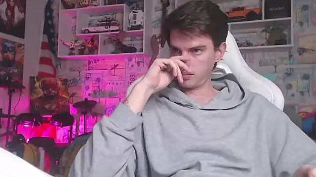 Snapshot of Mike_Burn chatting on February 2025 02:46:02 PM Mike Burn online show from February 2025 02:46:02 PM