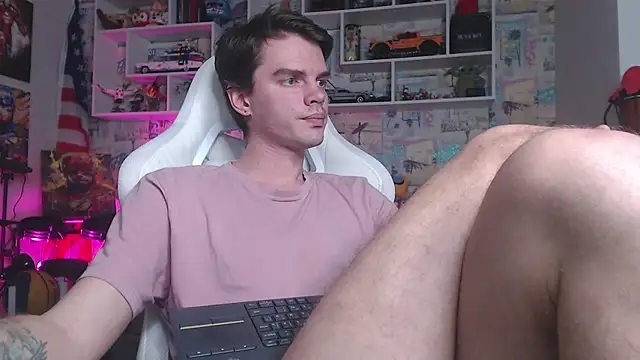 Snapshot of Mike_Burn chatting on March 2025 02:10:02 PM Mike Burn online show from March 2025 02:10:02 PM