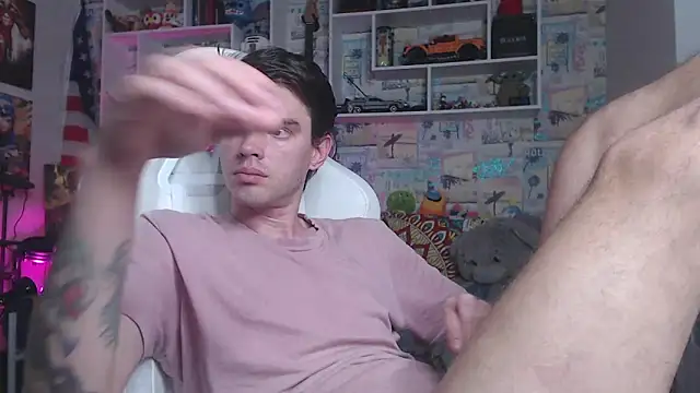 Snapshot of Mike_Burn chatting on March 2025 05:13:02 PM Mike Burn online show from March 2025 05:13:02 PM