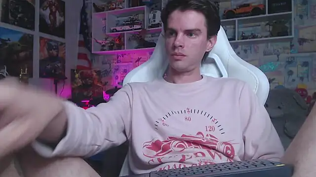 Snapshot of Mike_Burn chatting on March 2025 04:07:02 PM Mike Burn online show from March 2025 04:07:02 PM