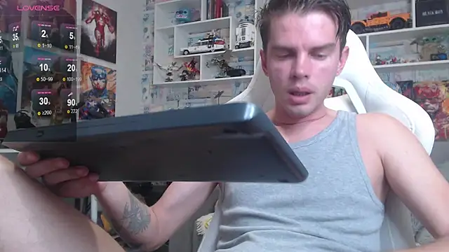 Snapshot of Mike_Burn chatting on October 2025 12:12:02 PM Mike Burn online show from October 2025 12:12:02 PM