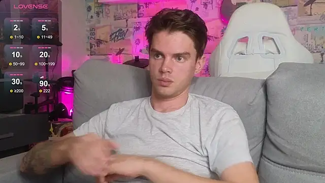 Snapshot of Mike_Burn chatting on November 2025 12:45:02 PM Mike Burn online show from November 2025 12:45:02 PM