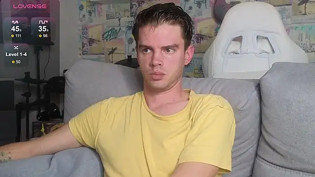 Snapshot of Mike_Burn chatting on November 2025 12:33:02 PM Mike Burn online show from November 2025 12:33:02 PM