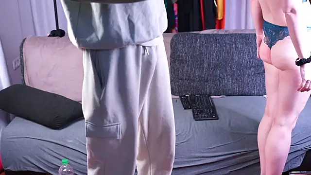 Snapshot of MacTroy chatting on March 2025 07:17:01 PM MacTroy online show from March 2025 07:17:01 PM