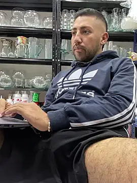 Snapshot of JuanZapata33 chatting on December 2024 05:55:01 PM JuanZapata33 online show from December 2024 05:55:01 PM