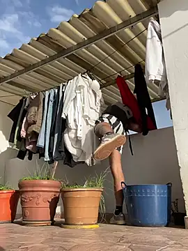 Snapshot of JuanZapata33 chatting on December 2024 09:09:02 PM JuanZapata33 online show from December 2024 09:09:02 PM