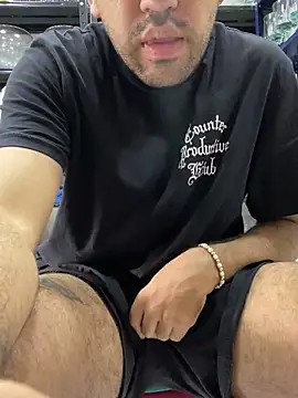 Snapshot of JuanZapata33 chatting on December 2024 06:50:01 PM JuanZapata33 online show from December 2024 06:50:01 PM