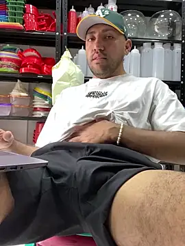 Snapshot of JuanZapata33 chatting on January 2025 06:49:01 PM JuanZapata33 online show from January 2025 06:49:01 PM