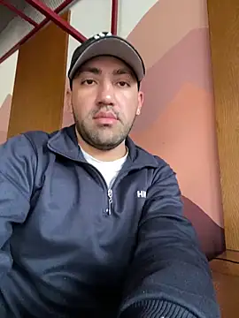 Snapshot of JuanZapata33 chatting on January 2025 04:13:02 PM JuanZapata33 online show from January 2025 04:13:02 PM