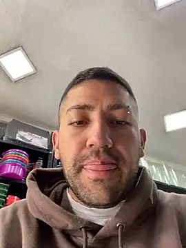 Snapshot of JuanZapata33 chatting on January 2025 07:46:01 PM JuanZapata33 online show from January 2025 07:46:01 PM