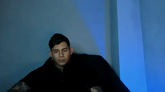 Travistanner 28 online show from June 2026 01:39:01 AM