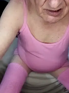 Snapshot of patti-cumdump chatting on December 2024 07:50:01 AM patti-cumdump online show from December 2024 07:50:01 AM