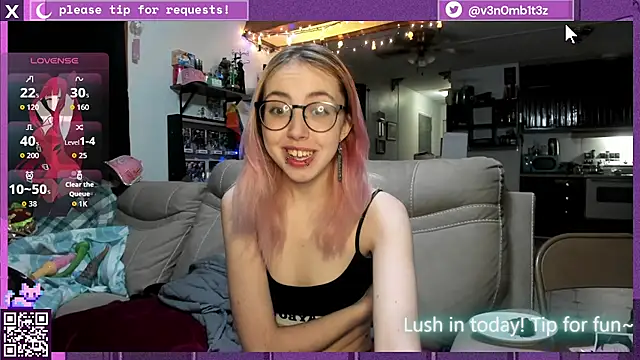 Snapshot of v3n0mb1t3z chatting on November 2025 01:31:01 AM v3n0mb1t3z online show from November 2025 01:31:01 AM