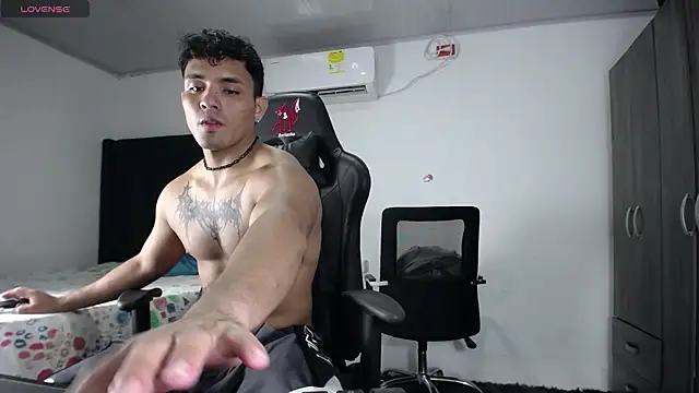 man dur07 online show from December 2024 09:29:02 PM