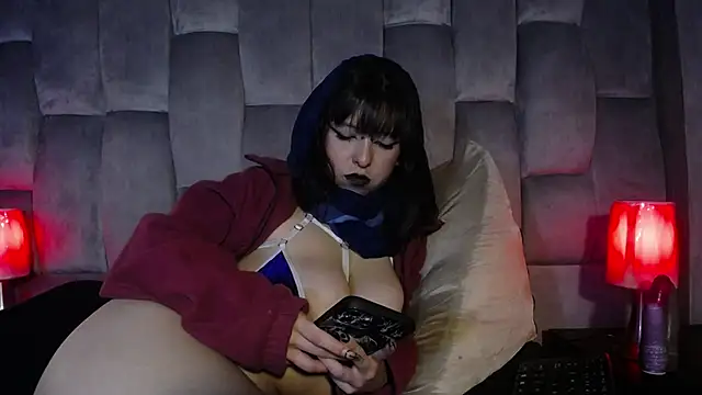 kittyhouse hs online show from January 2025 05:35:01 AM