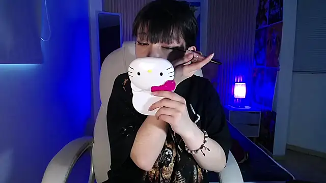 kittyhouse hs online show from September 2025 09:39:02 PM