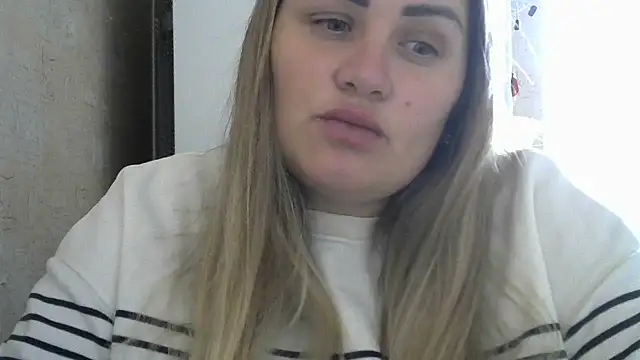 Snapshot of Honeydew-Waves chatting on October 2025 07:50:02 AM Honeydew-Waves online show from October 2025 07:50:02 AM