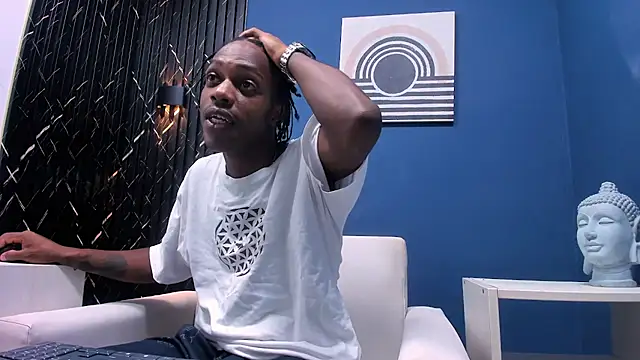 Snapshot of LarryCollin chatting on February 2025 10:46:01 AM LarryCollin online show from February 2025 10:46:01 AM