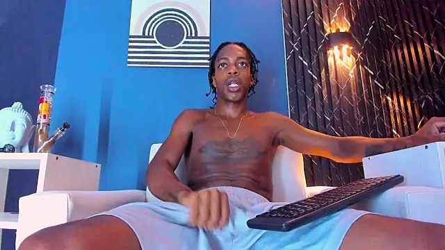 Snapshot of LarryCollin chatting on February 2025 10:00:01 AM LarryCollin online show from February 2025 10:00:01 AM