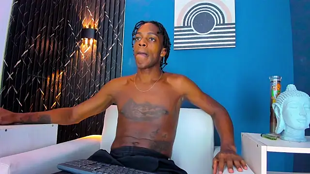 Snapshot of LarryCollin chatting on February 2025 09:47:02 AM LarryCollin online show from February 2025 09:47:02 AM