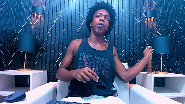 Snapshot of LarryCollin chatting on February 2025 07:38:02 AM LarryCollin online show from February 2025 07:38:02 AM