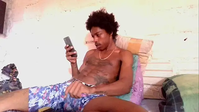 Snapshot of LarryCollin chatting on October 2025 07:36:02 PM LarryCollin online show from October 2025 07:36:02 PM