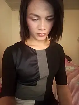 giuliana andrade online show from December 2024 01:00:01 PM