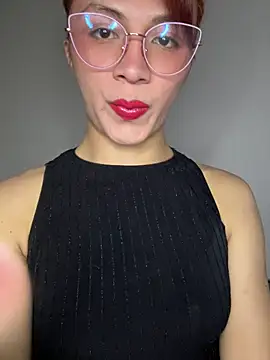 giuliana andrade online show from March 2025 01:43:02 PM