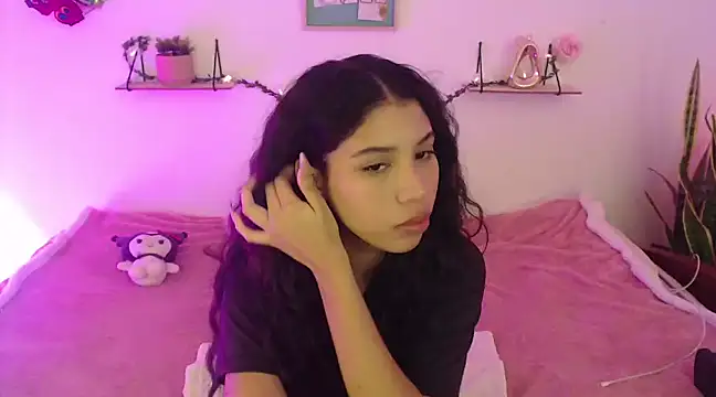 Snapshot of AmberJeong chatting on December 2024 01:48:02 AM AmberJeong online show from December 2024 01:48:02 AM