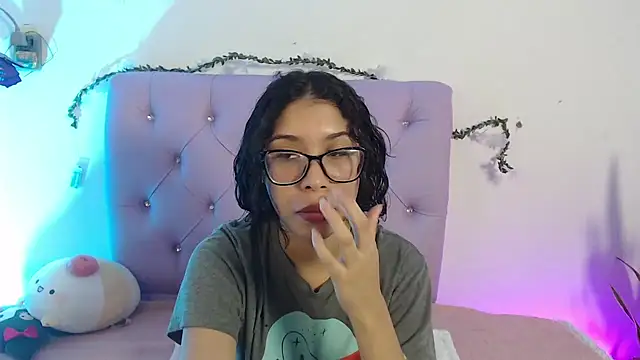 Snapshot of AmberJeong chatting on January 2025 10:45:01 PM AmberJeong online show from January 2025 10:45:01 PM