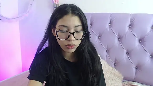 Snapshot of AmberJeong chatting on January 2025 10:02:01 PM AmberJeong online show from January 2025 10:02:01 PM