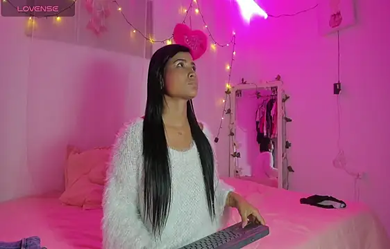 catalina and roger online show from February 2025 03:12:01 AM