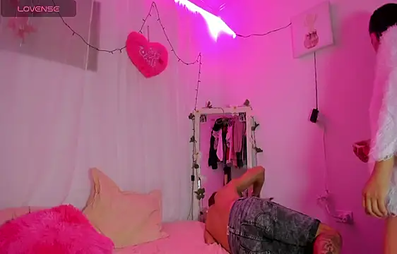 catalina and roger online show from February 2025 08:44:02 PM